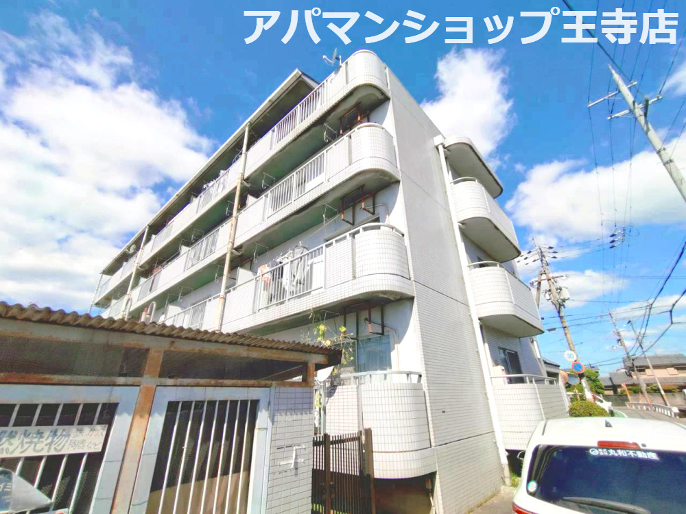 山善ハイツの外観