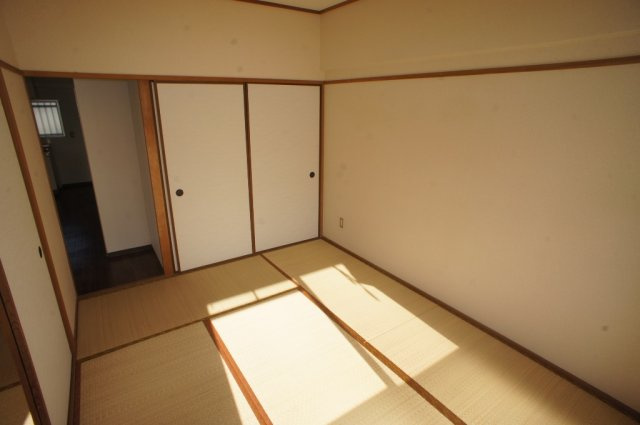 山善ハイツの和室