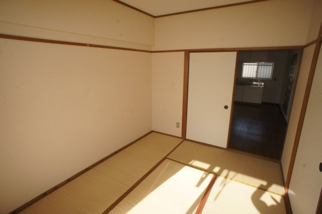 山善ハイツの和室