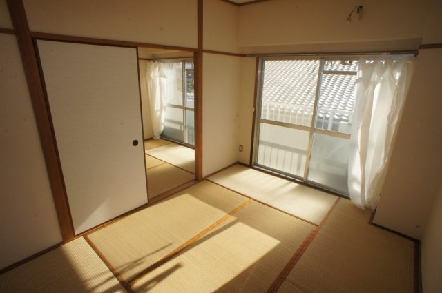 山善ハイツの和室