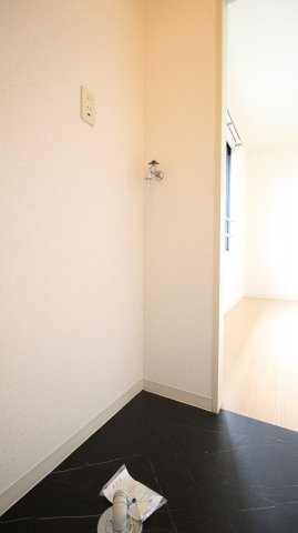 サミータウンEの洗面所|忙しい朝には欠かせない洗面所です