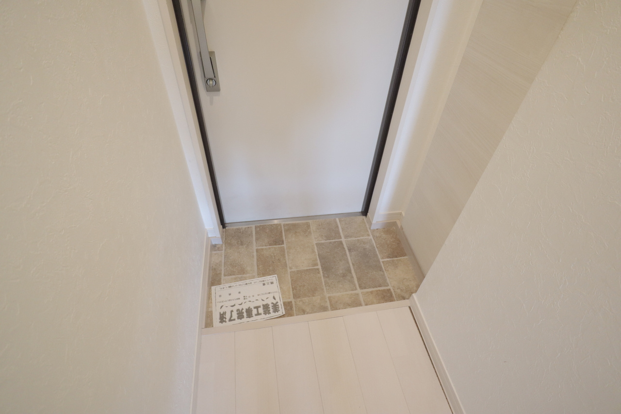 Ｋｓ　Ｒｅｓｉｄｅｎｃｅ生駒の玄関