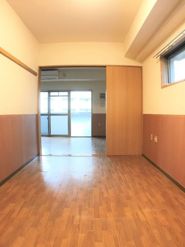 ビラージュプラムの居間・リビング|内装は別部屋の参考写真です。