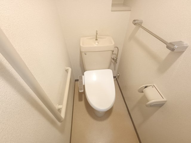 ヴェルドミール平城山のトイレ
