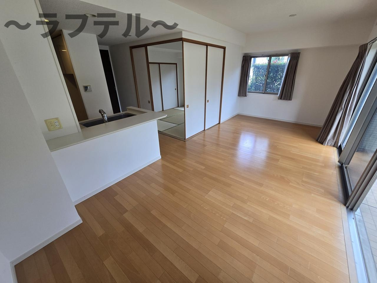 所沢市小手指南１丁目の賃貸マンションの居間・リビング