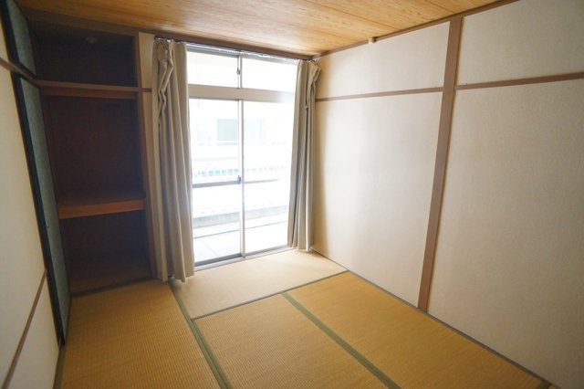 上牧グリーンハイツの和室