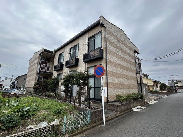 レオパレスカンタービレの外観|きれいな外観です