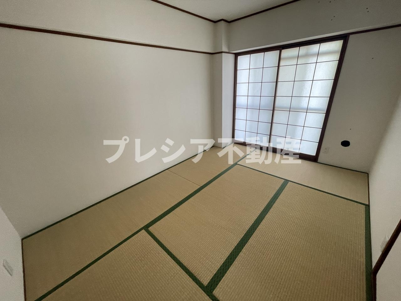 甲子園第2松並ハイツの和室