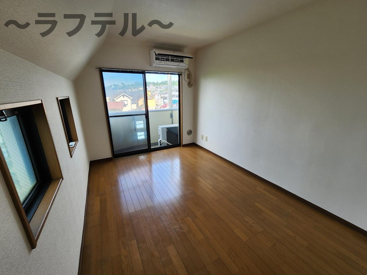 アビタシオン下山口の居間・リビング|別部屋イメージ写真