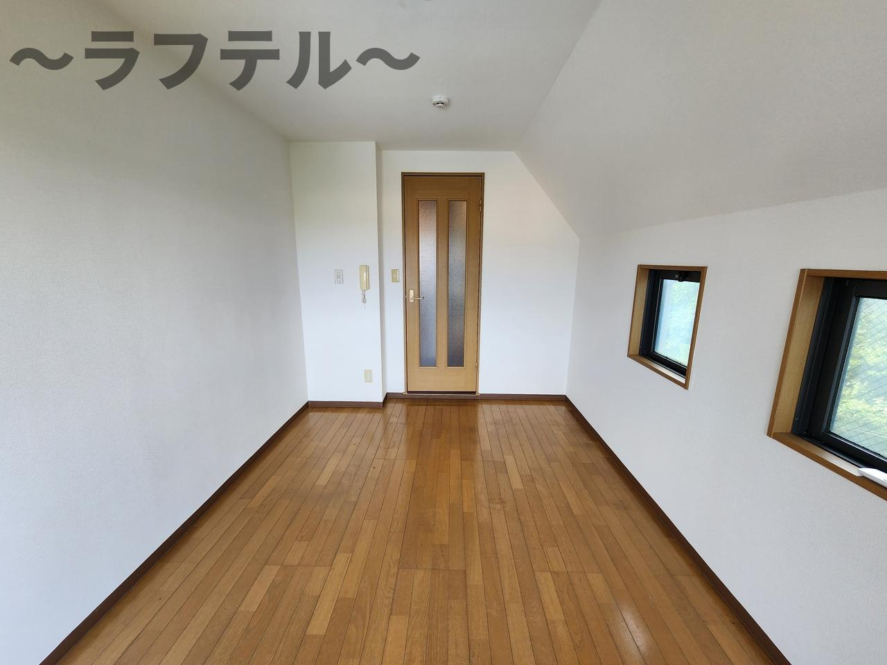 アビタシオン下山口の居間・リビング|別部屋イメージ写真