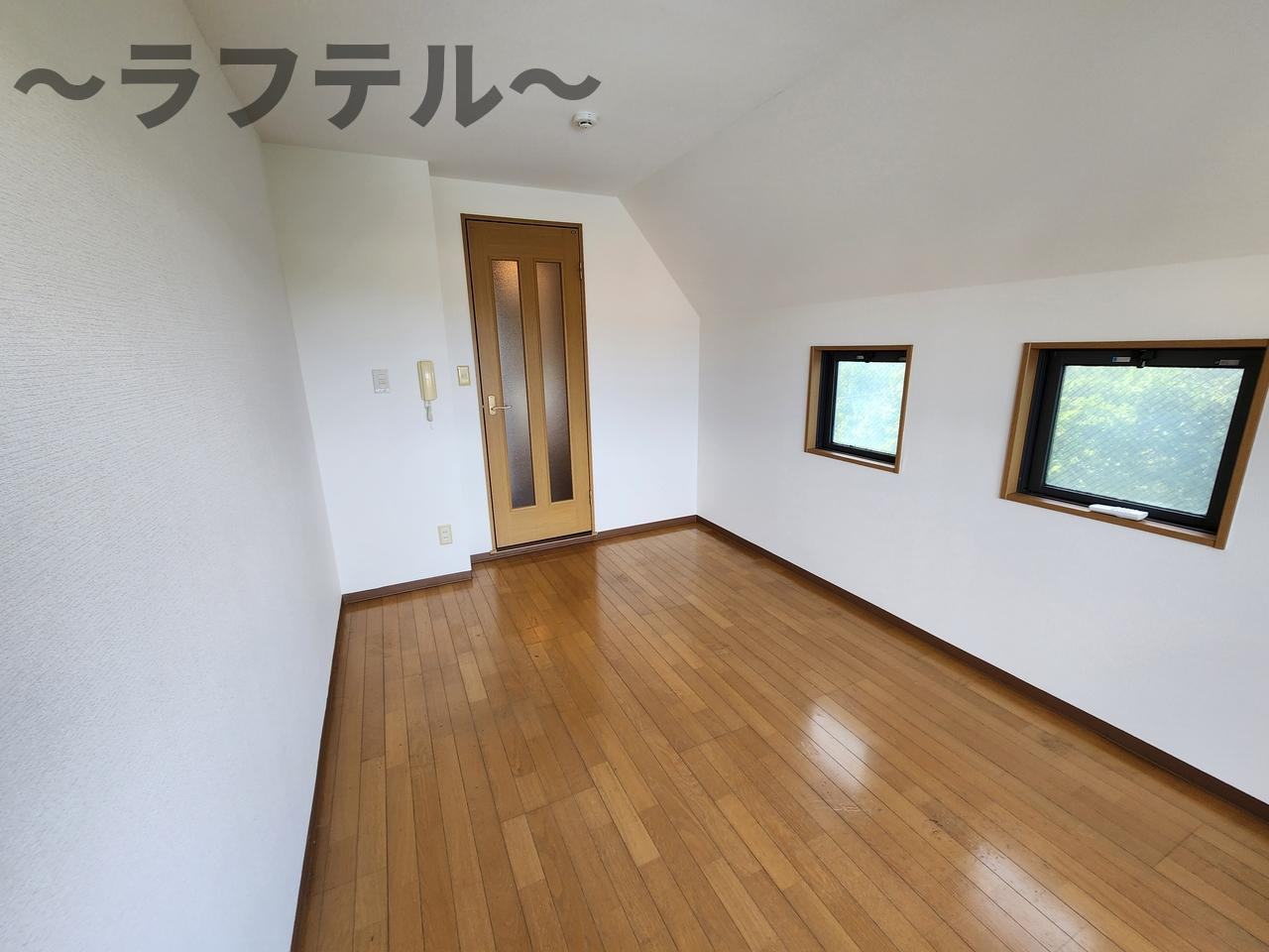 アビタシオン下山口の居間・リビング|別部屋イメージ写真