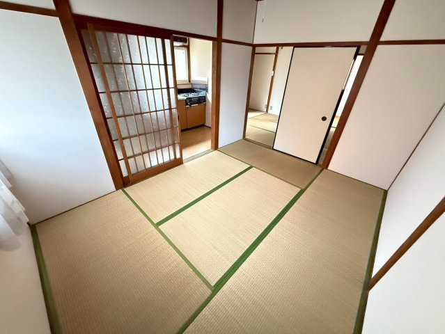 西田ハイツの居間・リビング