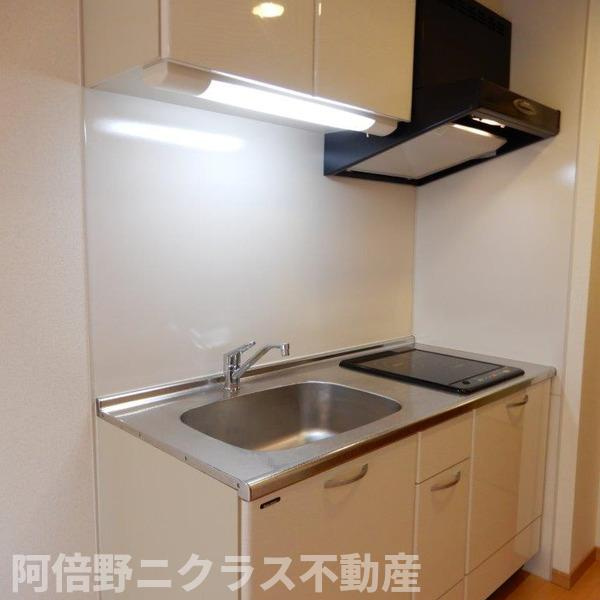 クリスタルエレガンス・EASTのキッチン