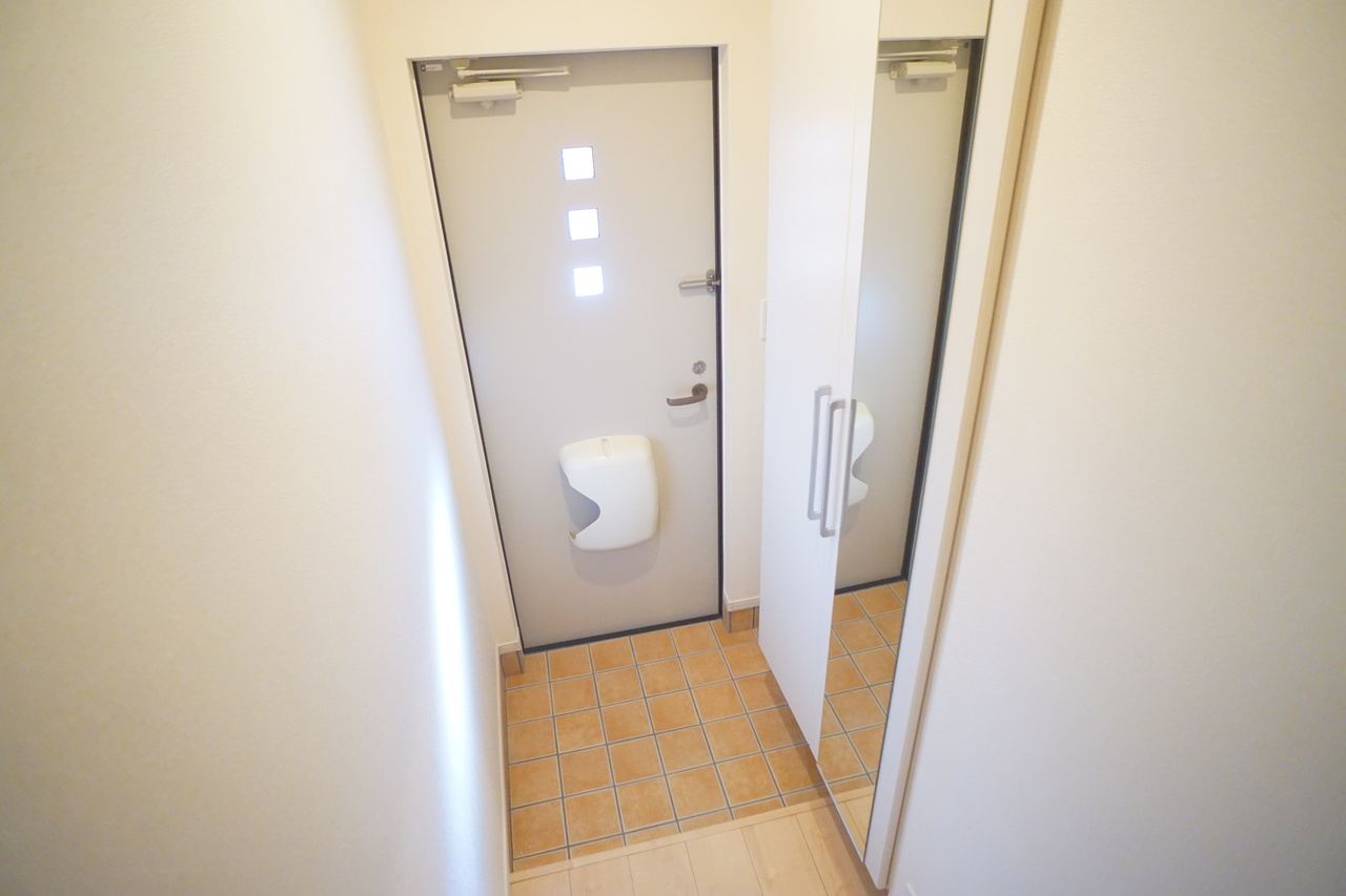 サンリット　法隆寺Ⅱの玄関
