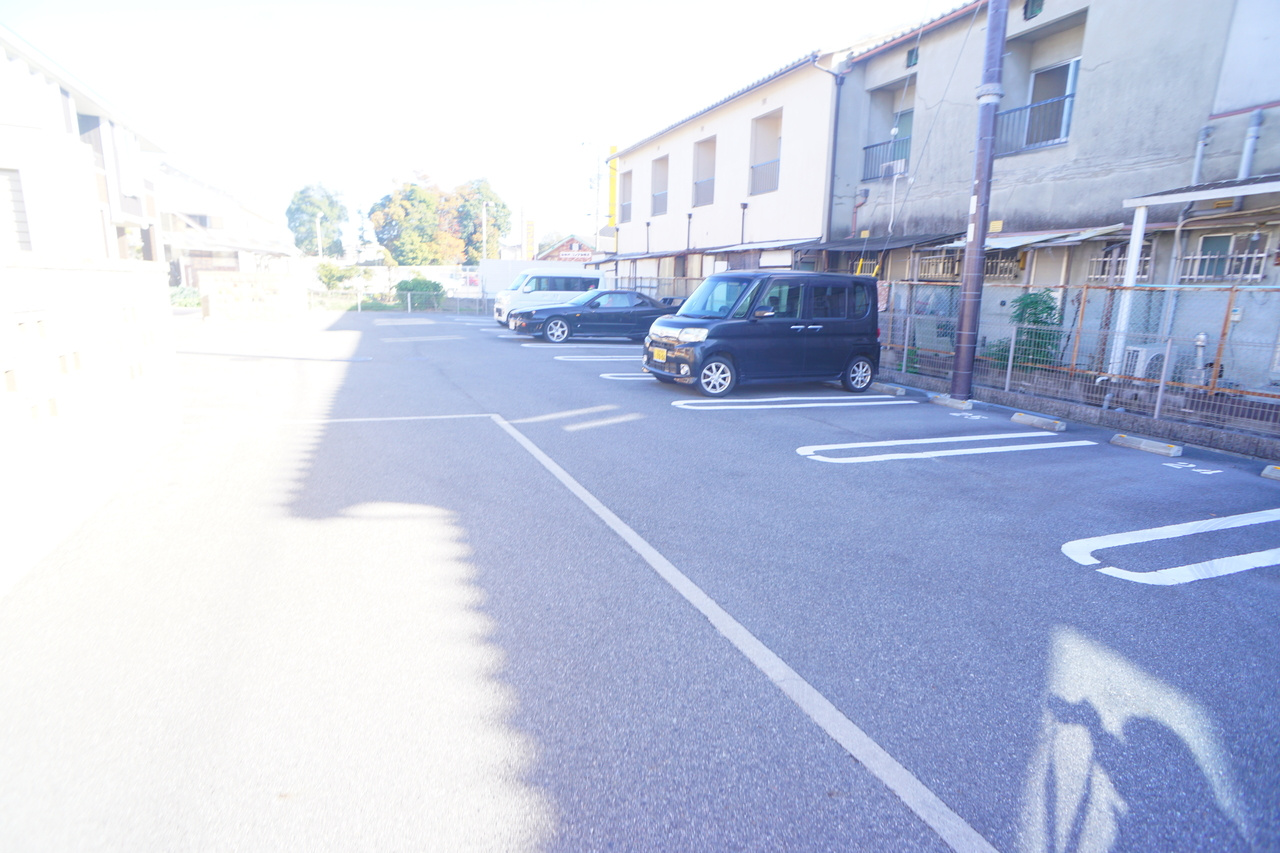 サンリット　法隆寺Ⅱの駐車場