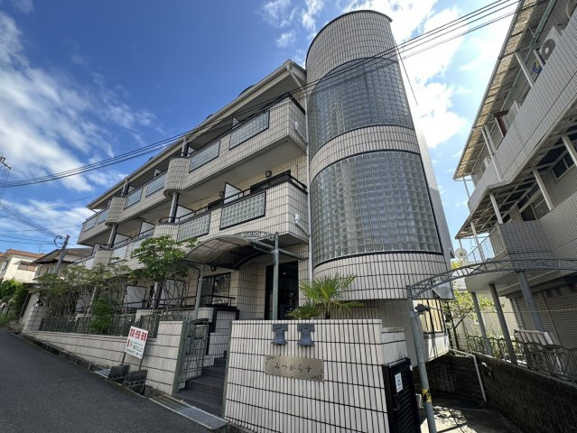 みつがらすのエントランス