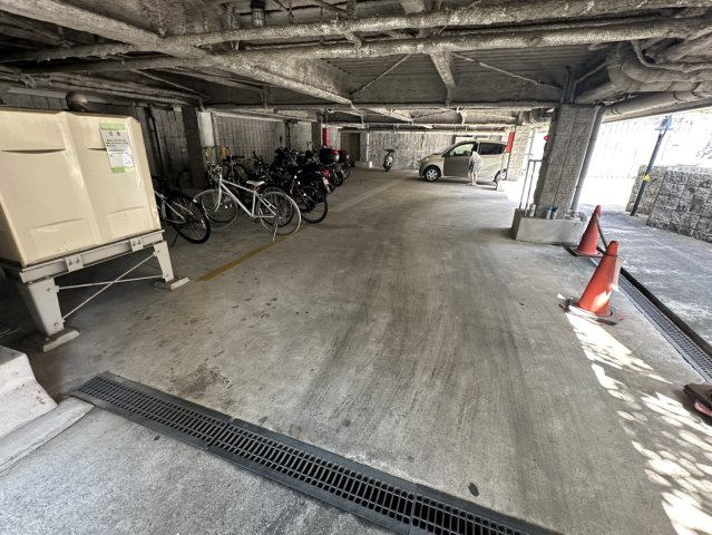 みつがらすの駐車場