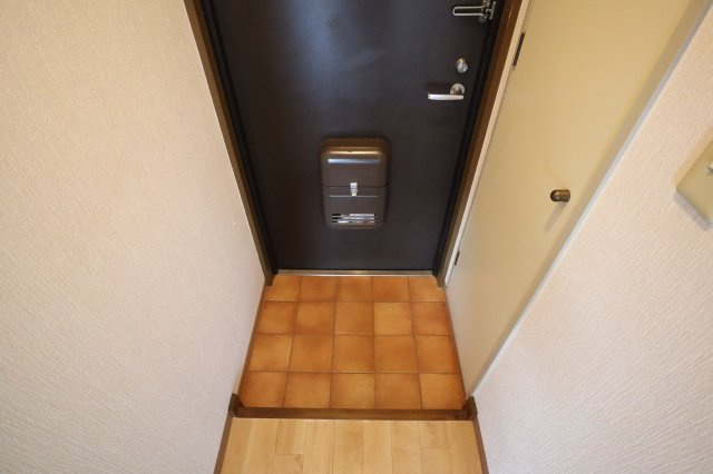 メゾンコンフォールの玄関