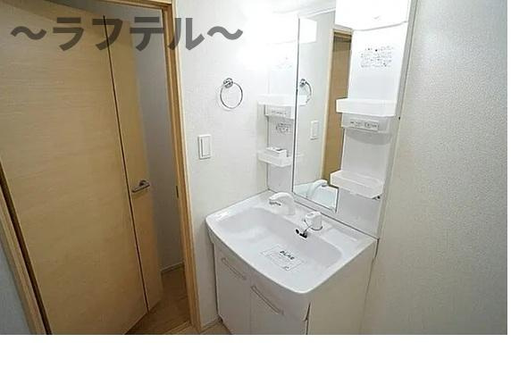 プラムガーデンの洗面所|別部屋イメージ写真