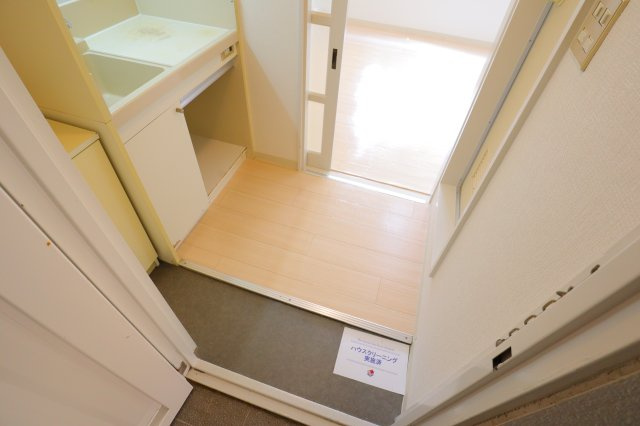 スタンドアップ本町の玄関