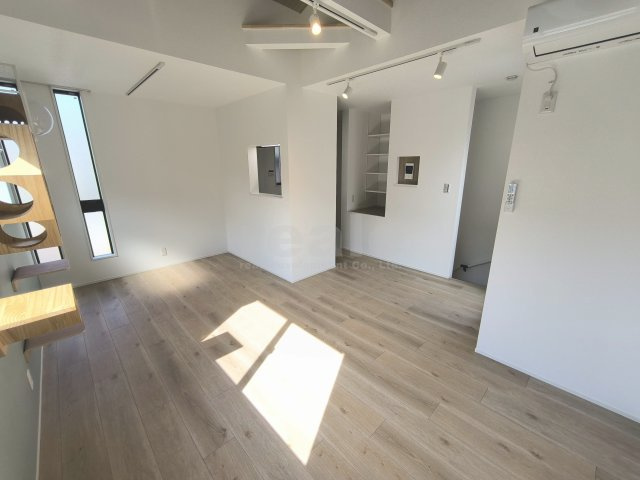 練馬区立野町のタウンの居間・リビング