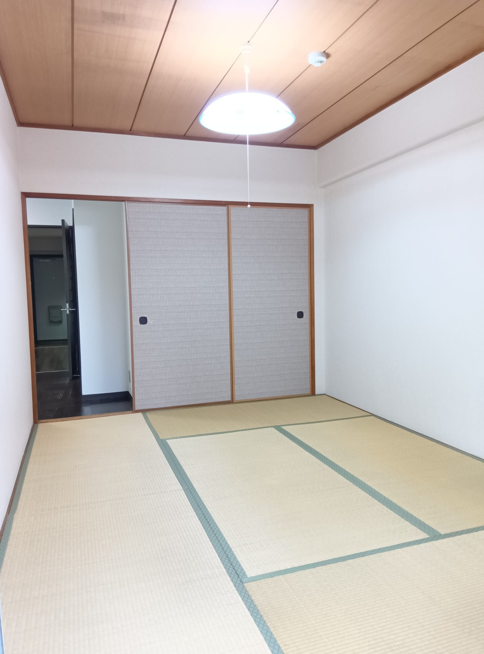 シャルマンコーポ第二谷町の和室