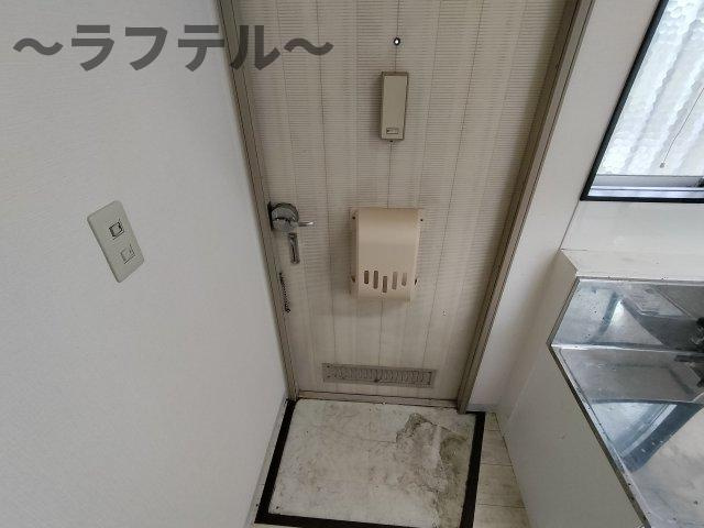 所沢市大字久米のアパートの玄関|別部屋イメージ写真