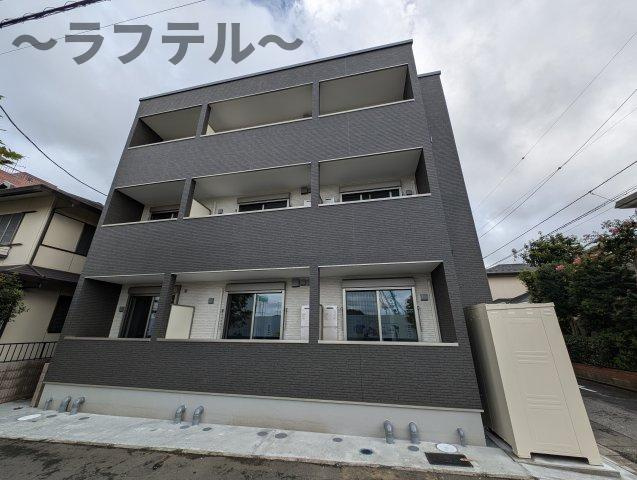 ジーメゾン新狭山駅前の外観