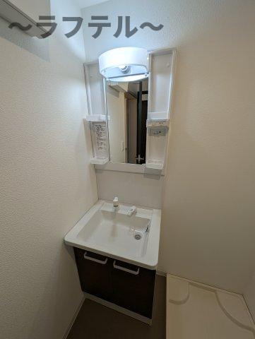 ジーメゾン新狭山駅前の独立洗面台|別部屋イメージ写真