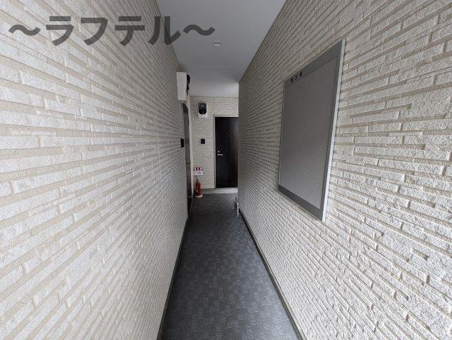 ジーメゾン新狭山駅前のロビー