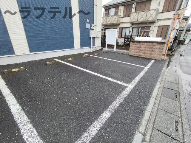 レオネクスト第３ベルプラッツの駐車場
