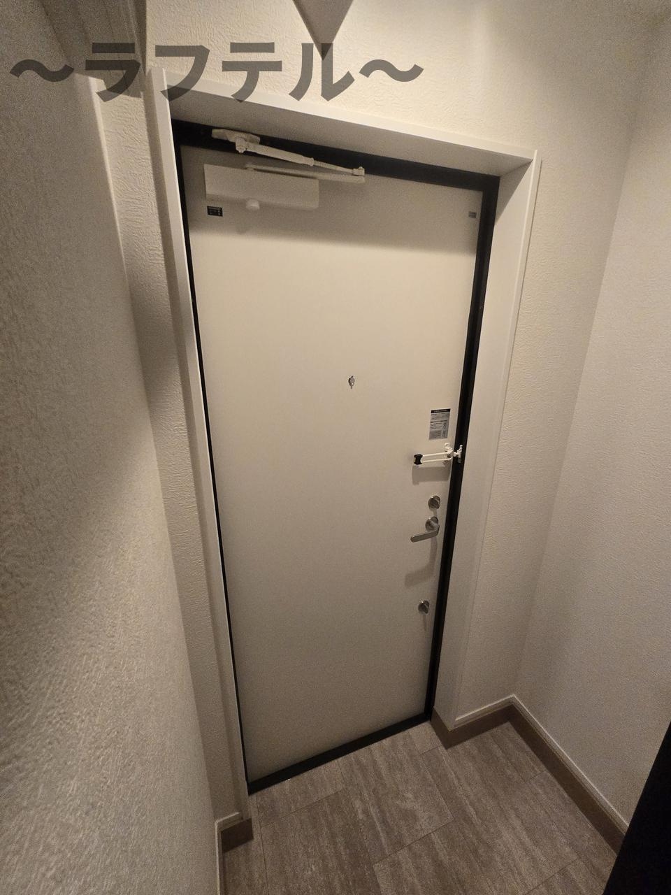  ＦｉｌｌｅＦｌａｔｓ　西所沢（フィユフラッツ）の玄関
