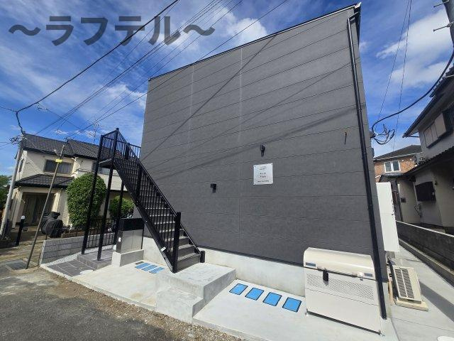  ＦｉｌｌｅＦｌａｔｓ　西所沢（フィユフラッツ）のエントランス