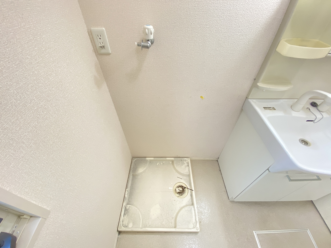 アウスレーゼの設備|洗濯機置き場はこちら