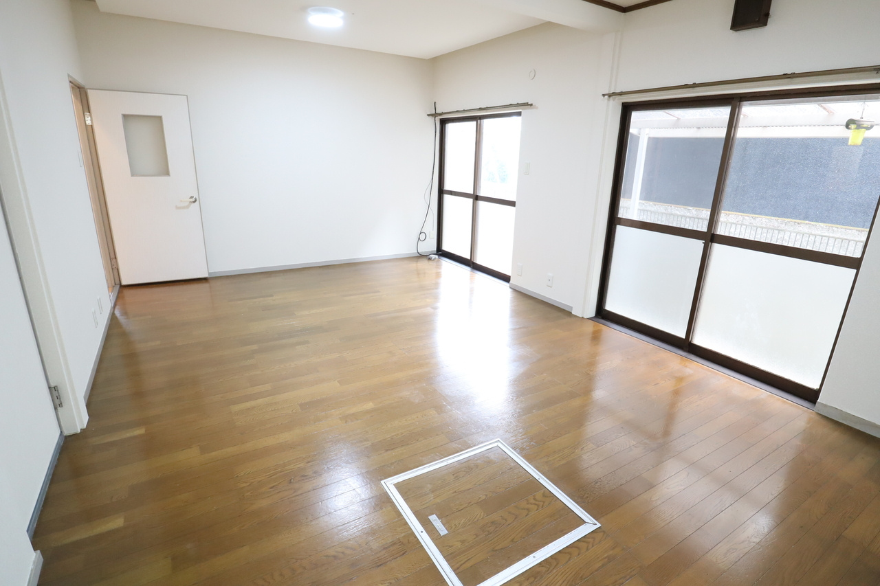 大淀町大字桧垣本戸建の居間・リビング