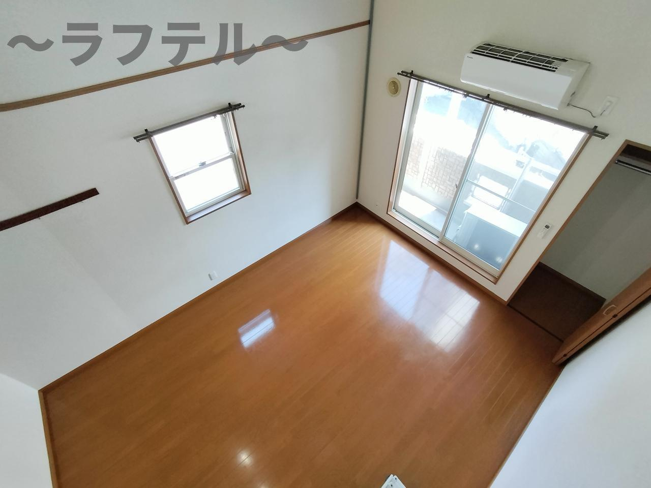 所沢市御幸町のアパートの居間・リビング