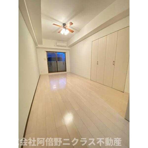 Luxe天王寺の居間・リビング