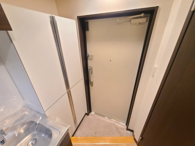 Ｐｒｉｎｔｅｍｐｓ東岸町の玄関|★玄関にシューズボックスを設置しています★