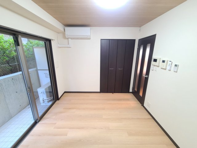 Ｐｒｉｎｔｅｍｐｓ東岸町の洋室|★洋室にＬＥＤ照明＆エアコンを完備しています★