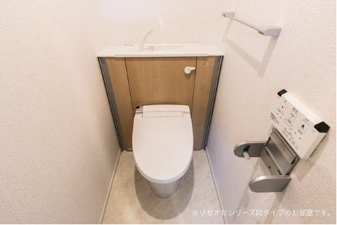 カーサ・プリートのトイレ|★トイレ画像・温水洗浄便座付き★