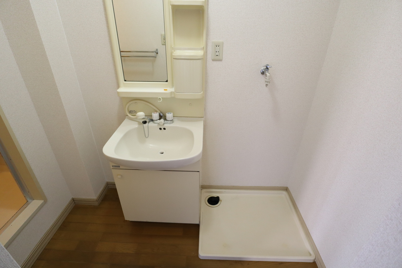 コスモハイツ弐番館の洗面所
