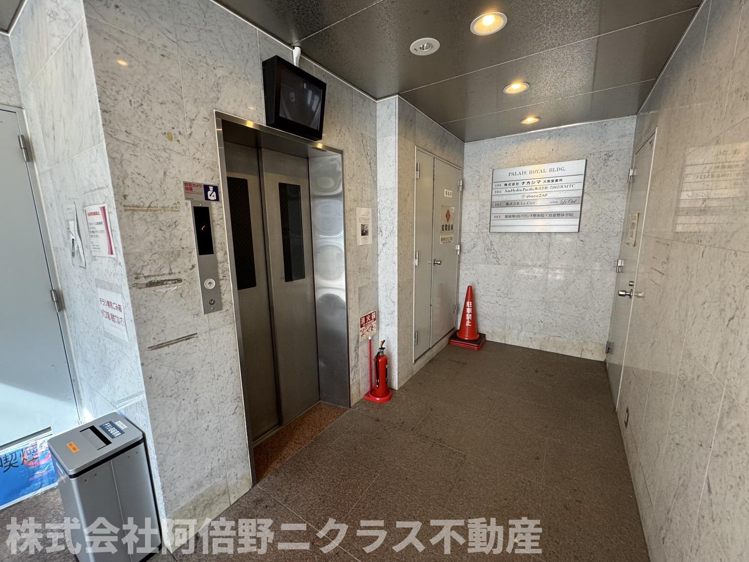 パレロイヤルビルのエントランス