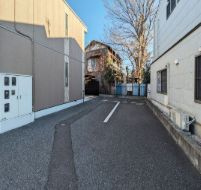 メゾンプランドールの駐車場