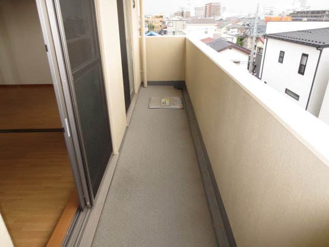 ＯＳＫアイリスコートのバルコニー|別号室の参考写真です。