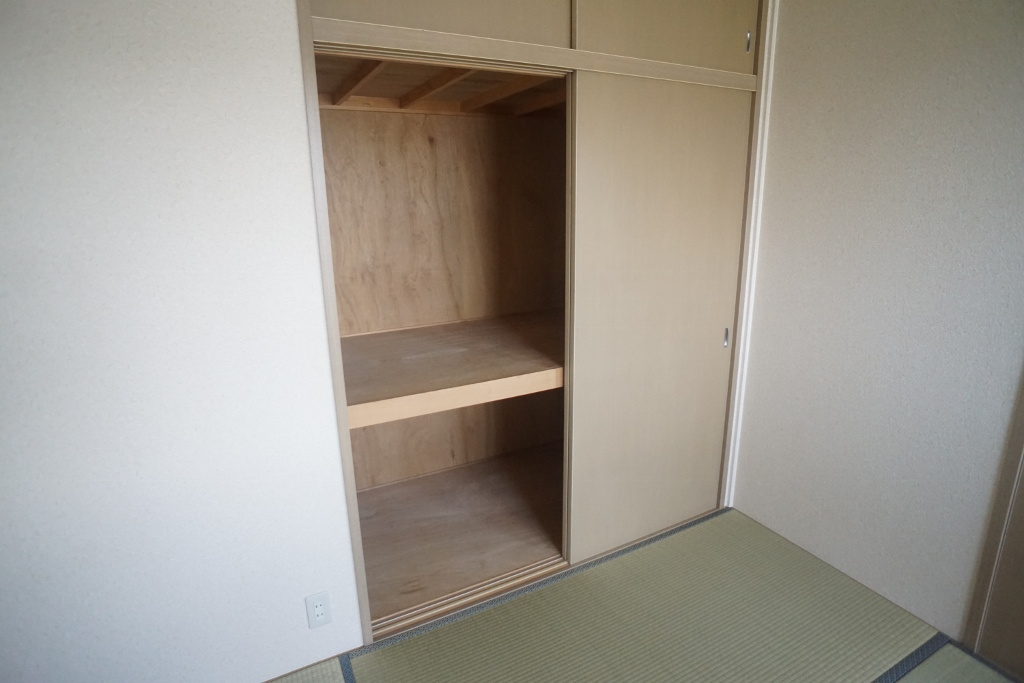 グレースプラザＢ棟の収納