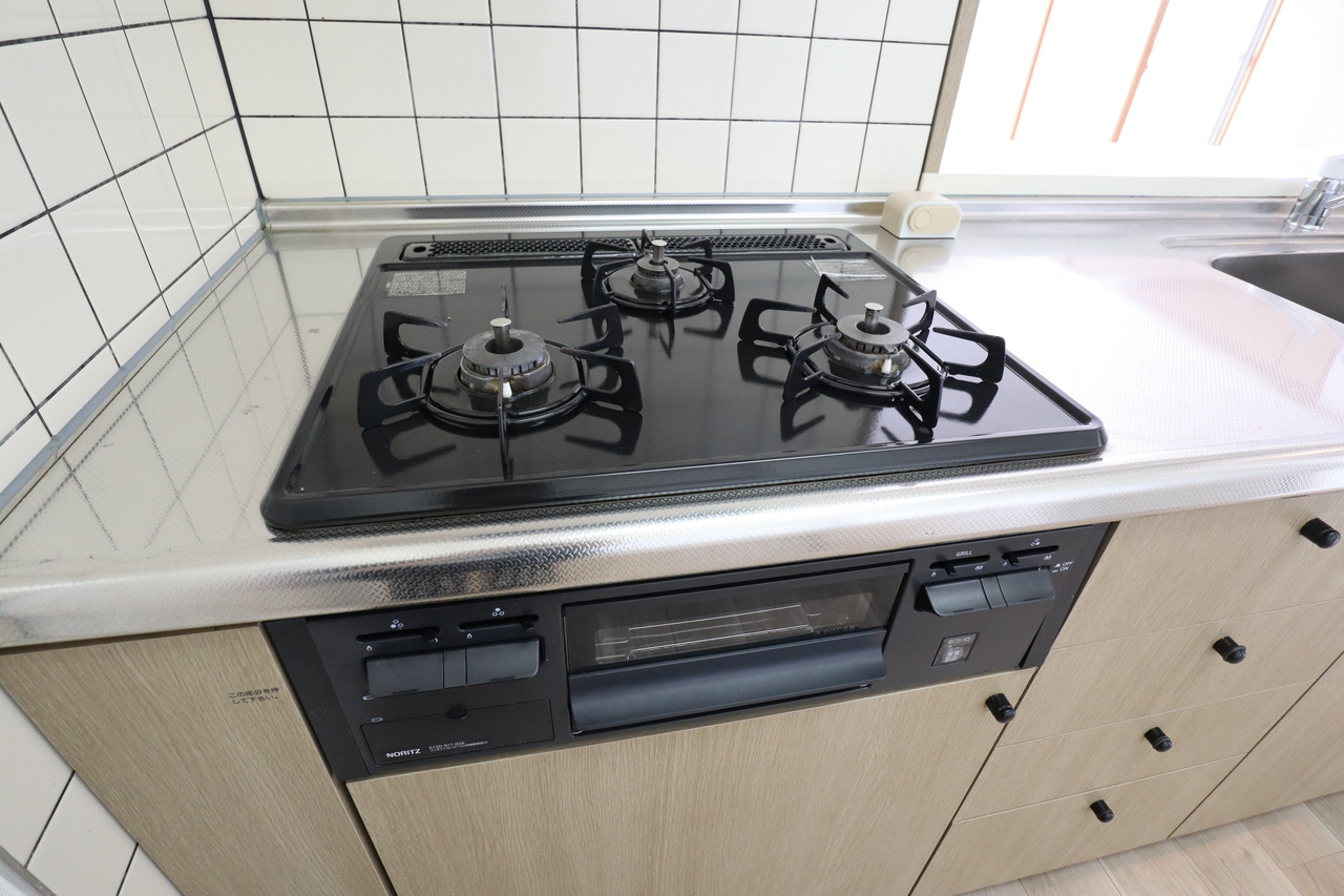 ローレルコート天理前栽のキッチン