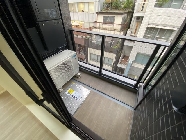 ザ・レジデンス東京駅前のバルコニー