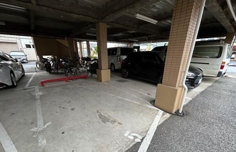 第7池田マンションの駐車場