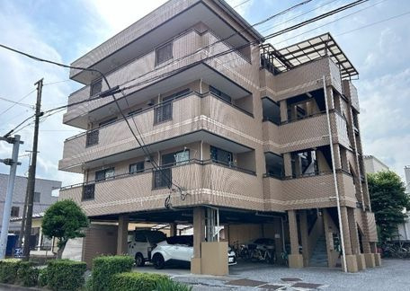 第7池田マンションのエントランス