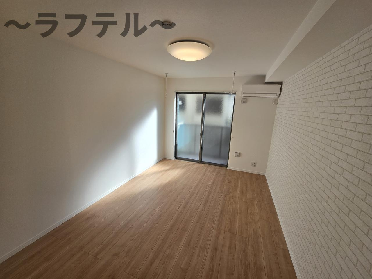 キャメル西所沢プレミアの洋室